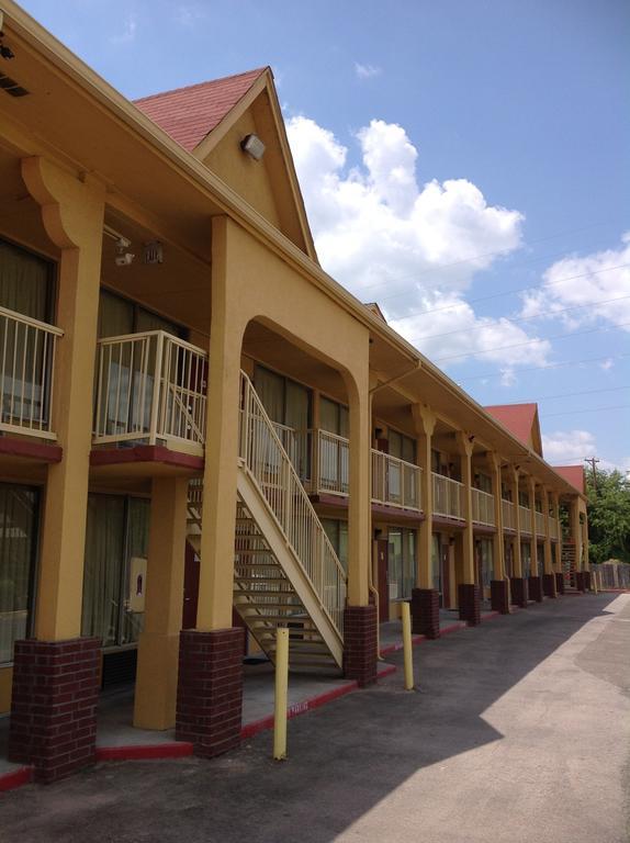 Scottish Inn Waco Εξωτερικό φωτογραφία